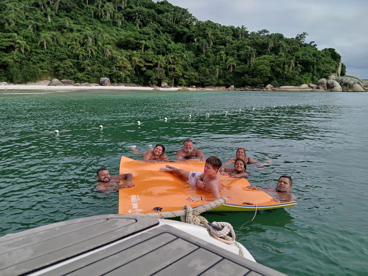 Barra Boat Floripa Passeio de Lanchas Privativas e exclusivas em Florianópolis — foto 3