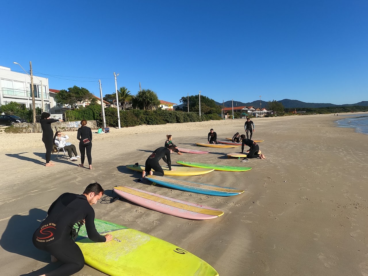 Escola de Surf Evandro dos Santos — foto 4