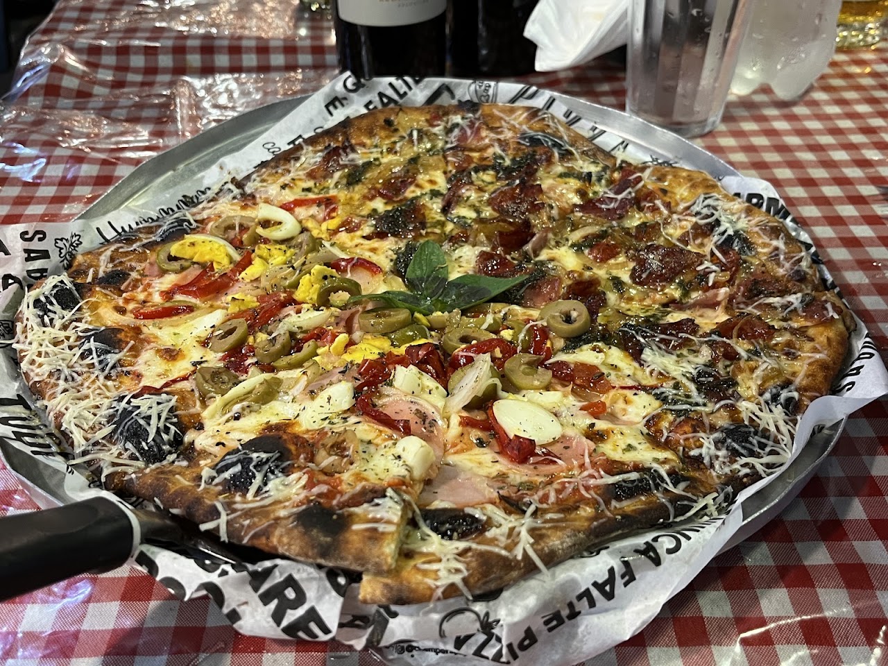 Isola Bella Pizzaria Napoletana & Burger — foto 3